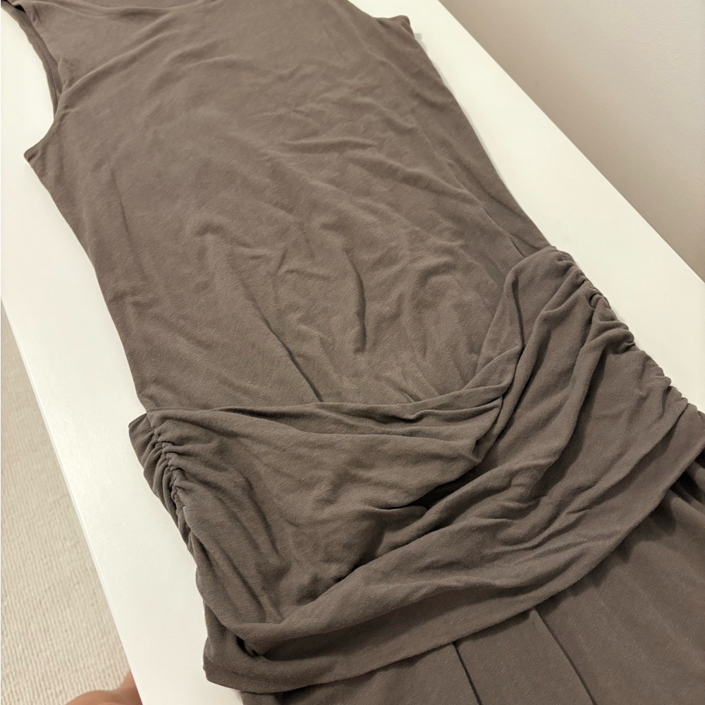 James Perse Soft Brown dress with cinched waist - Picture 3 of 6